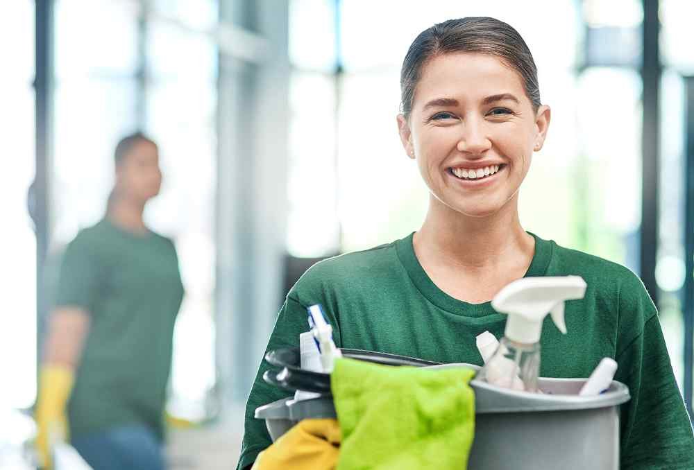 https://bestcleanersflorida.com/wp-content/uploads/2025/07/image_about_01.jpg